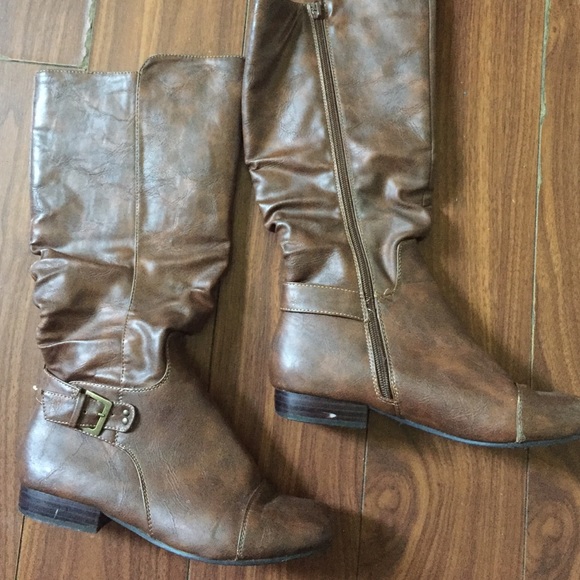 Cathy Jean boots - Picture 1 of 4