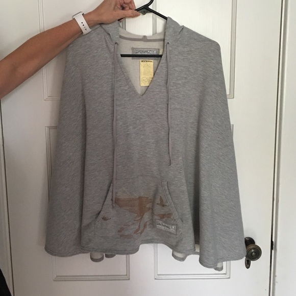 Fleece Da-Nang pancho - Picture 1 of 4