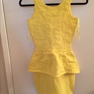 Arden B yellow peplum dress size extra small