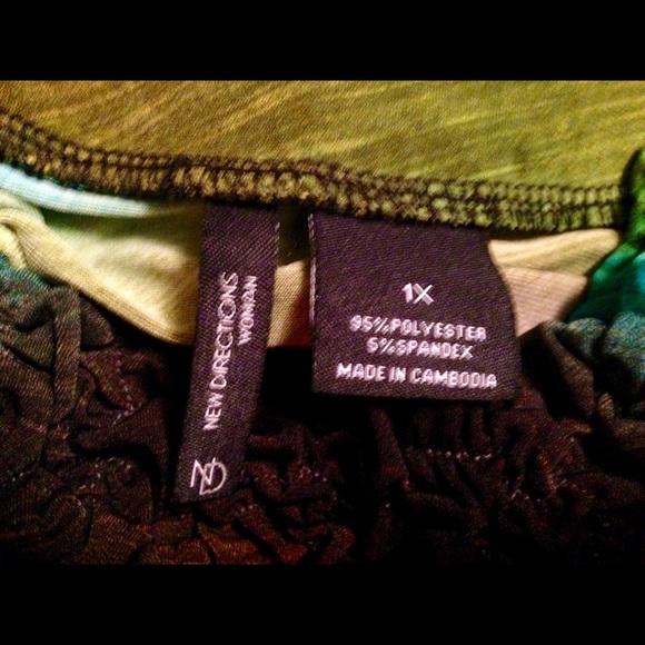 Multi colored top - Picture 3 of 3