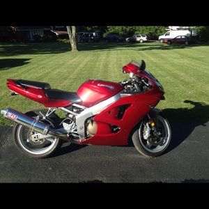 2007 - Red - ZZR600