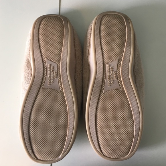 The Most Comfortable Slippers! - Picture 3 of 4