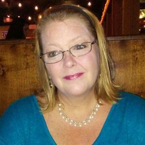 Meet your Posher, Carolyn