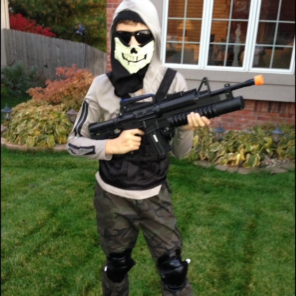 Boys size Large costume. Military skeleton.  EUC.