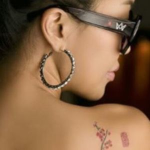 Meet your Posher, Lara