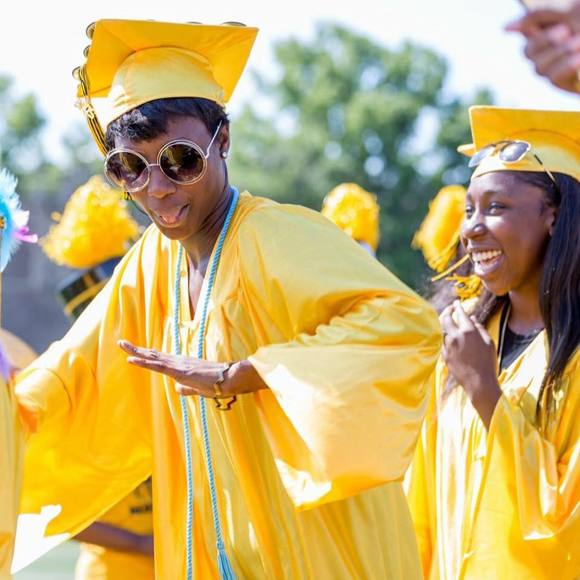 Meet your Posher, Azariel - Picture 1 of 1