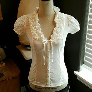 🛍👒Never worn but laundered twice👒🛍