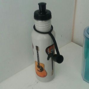 Guitar water bottle