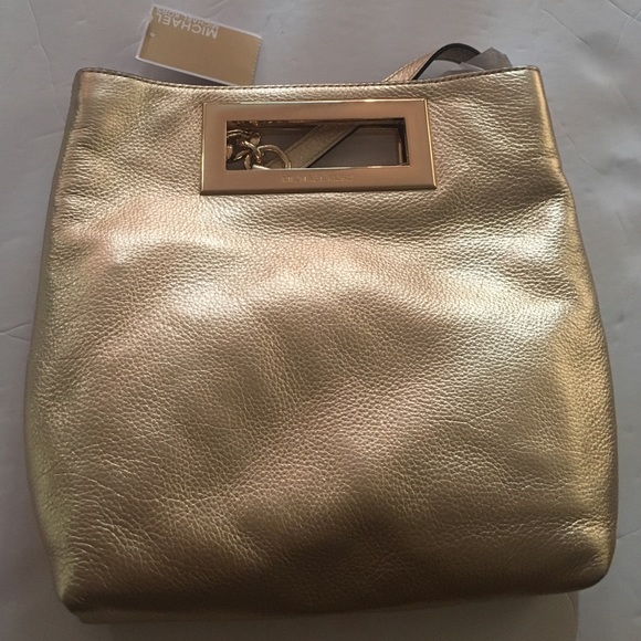 Michael Kors Berkley Pale gold MD messenger - Picture 2 of 4