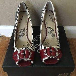 Animal print size 8.5 heels