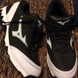 Women's Metal softball Mizuno: 9 spike cleats