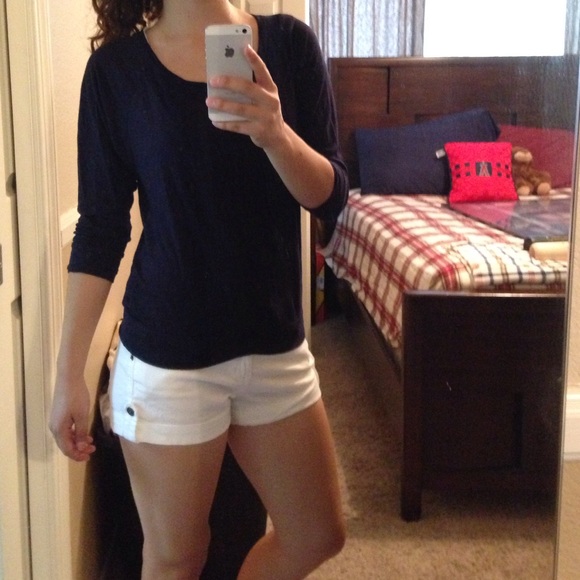 Navy blue half-sleeve
