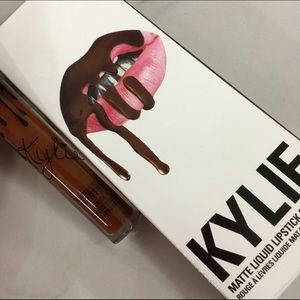 Kylie Matte Lip Kit - True Brown