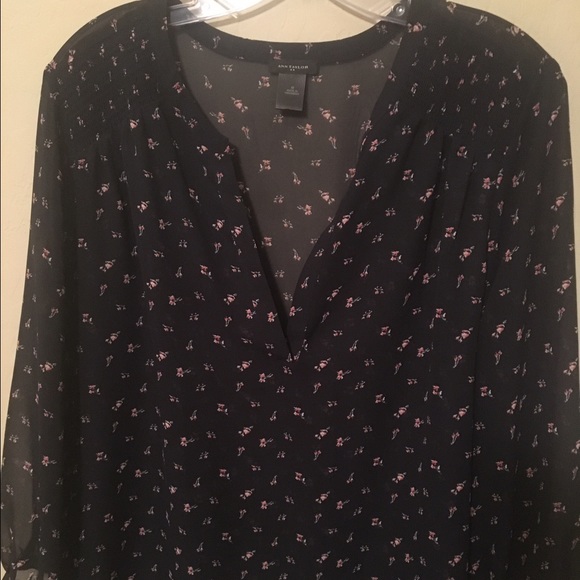 Ann Taylor navy sheer peasant top, sz Medium