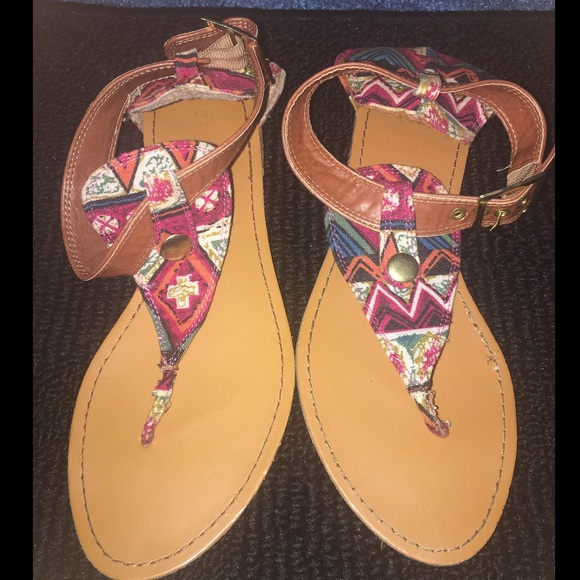 Aztec Patterned Sandals - Picture 1 of 2