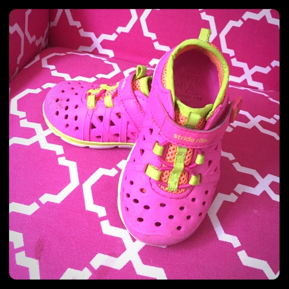 Neon Stride Rite shoes!