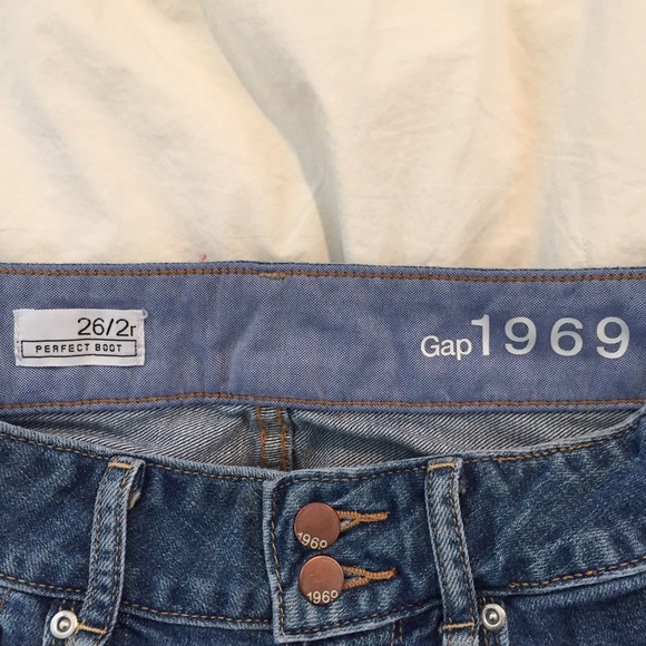 Gap 1969 Boot Cut Jeans - Picture 4 of 6