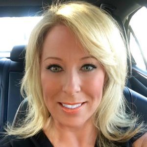 Meet your Posher, Caroline