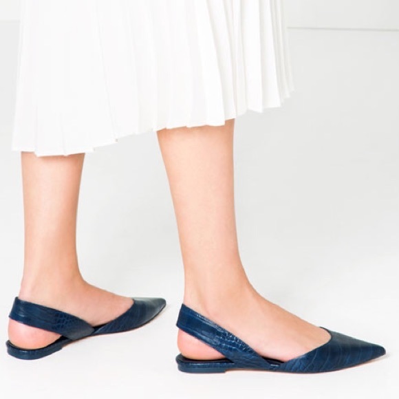 ZARA Blue or Pink Flat Sandals - Picture 2 of 4