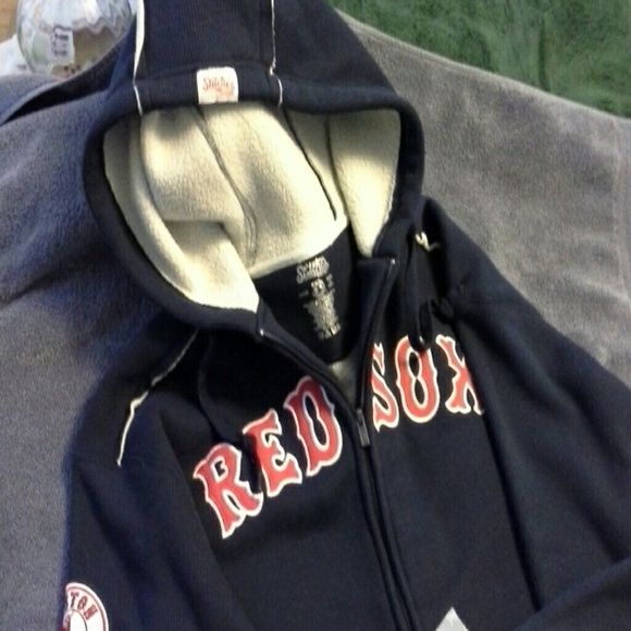 NWT Fleece lines hooded sweatshirt