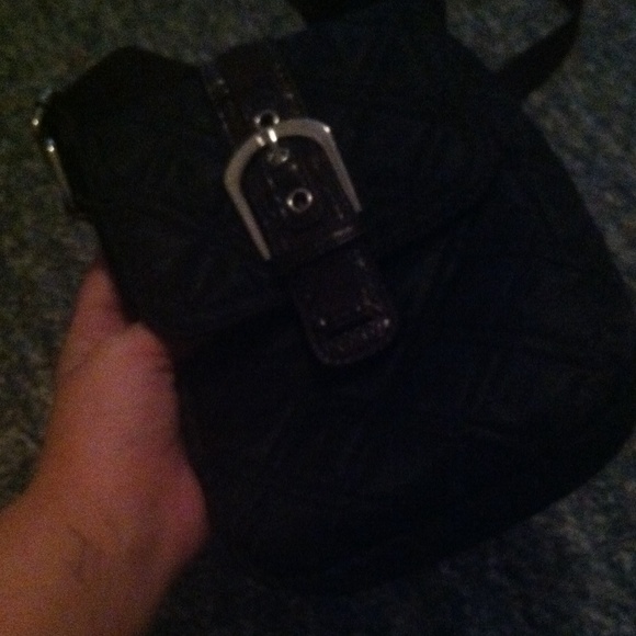 Cross body bag - Picture 3 of 4