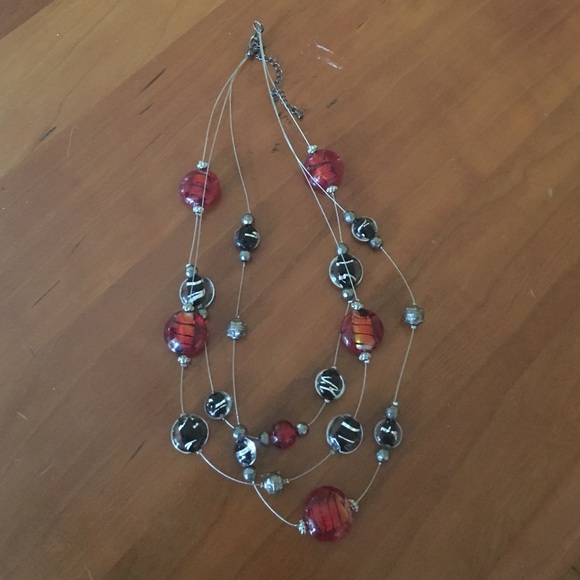 Beautiful 3 tiered-glass bead necklace