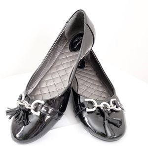 White Mountain Black Patent Ballet Flats w/Tassels