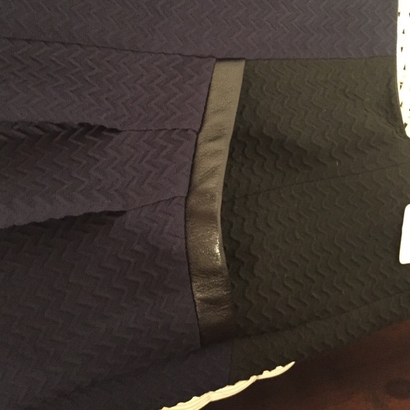 Nanette Lepore blue skirt with black leather - Picture 2 of 4