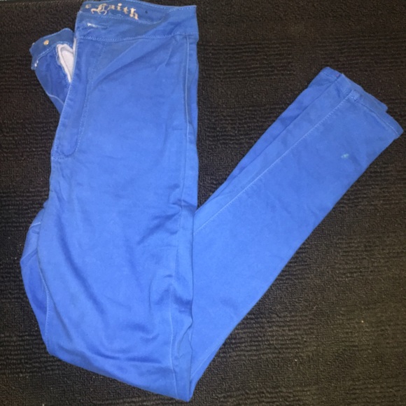 High Waisted Blue Jeans - Picture 1 of 3