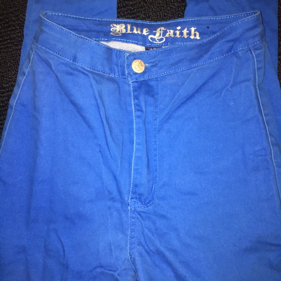 High Waisted Blue Jeans - Picture 2 of 3