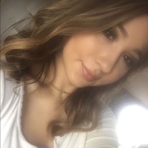 Meet your Posher, Erika