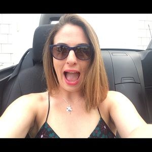 Meet your Posher, Kelly