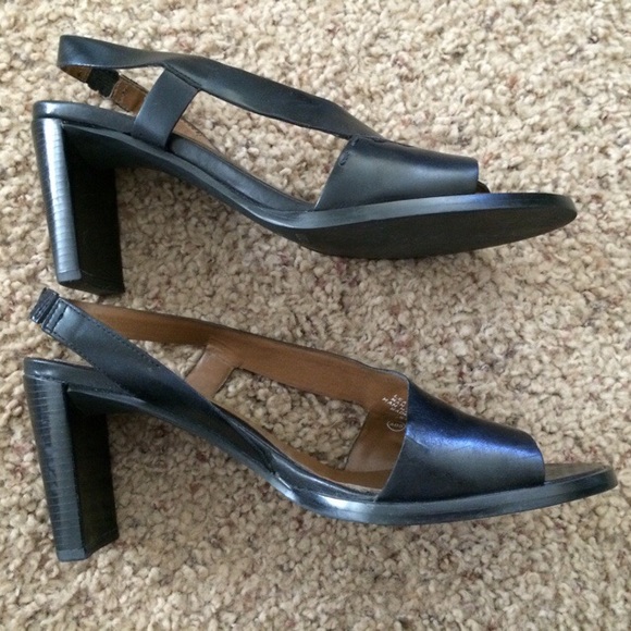 EUC Enzo Angiolini Black Slingback Leather Heels - Picture 2 of 4