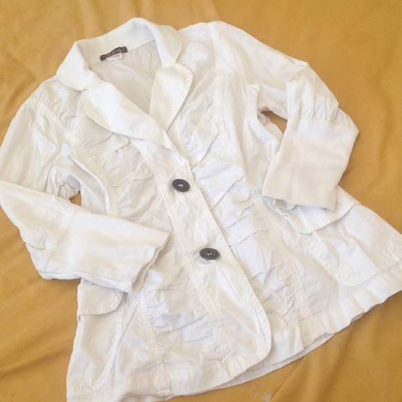 LIGHTWEIGHT SCRUNCH JACKET