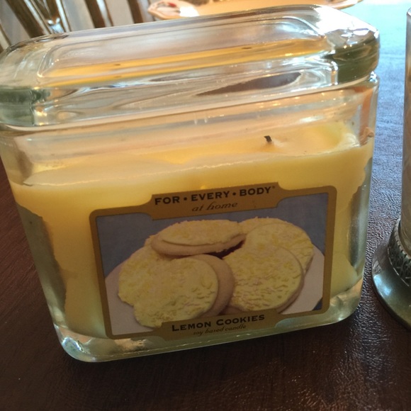 CANDLES - Picture 2 of 4