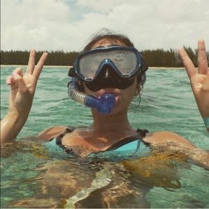 Meet your Posher, Thalia