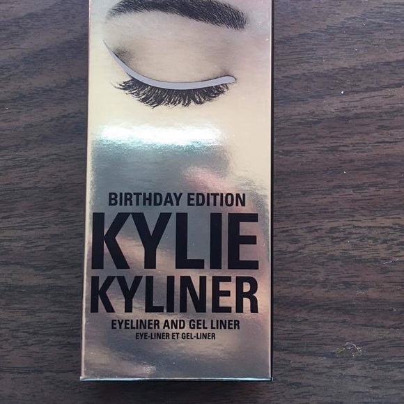 KYLIE KYLINER in Dark Bronze