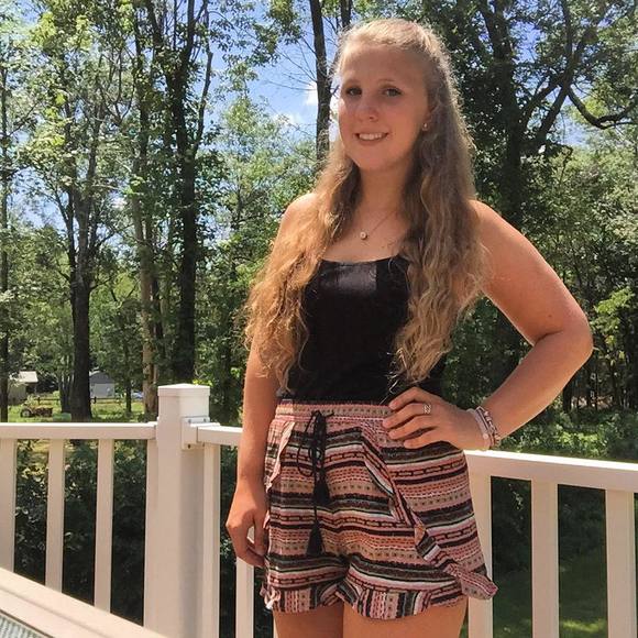 Meet your Posher, Taylor