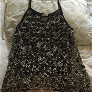 Black and white printed spaghetti strap shirt