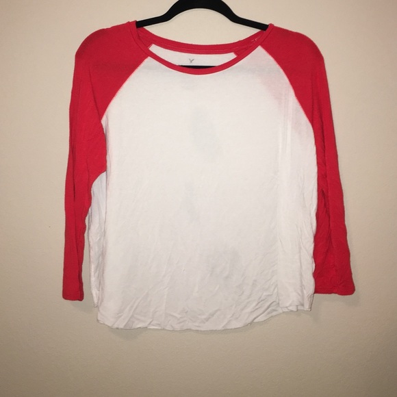 American Eagle red and white baseball tee!!