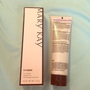 Mark Kay 3-in-1 cleanser- combination to oily skin