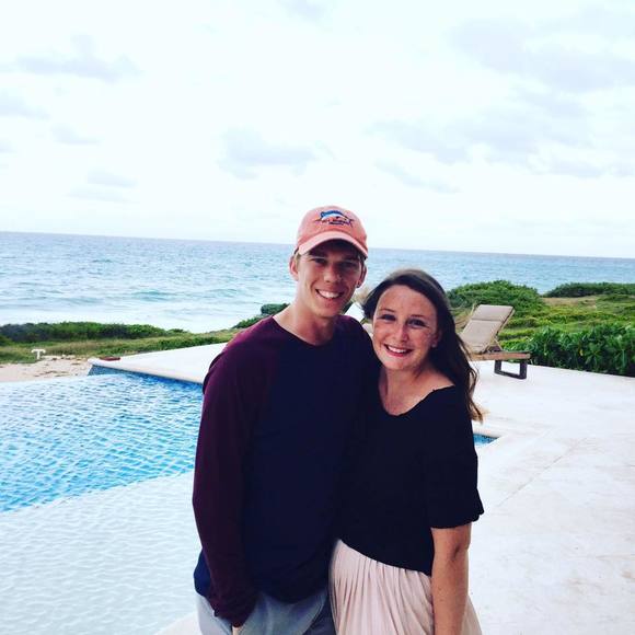 Meet your Posher, Cami