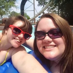 Meet your Posher, Casey