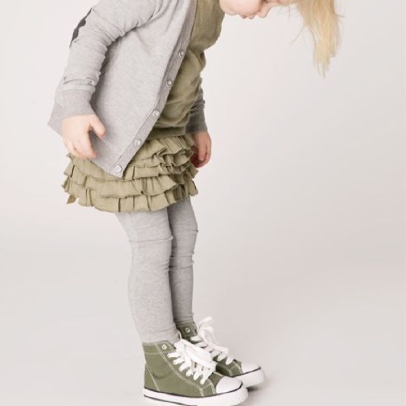 Gray leggings