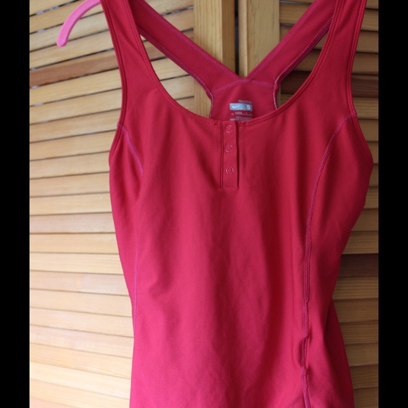 Nike workout top
