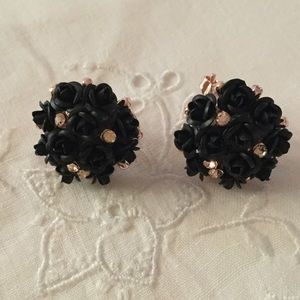 BUNDLE only Black & champagne metal rose earrings