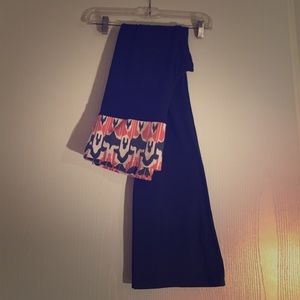 Bell bottom leggings with fun pattern top