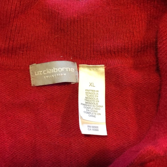 Liz Claiborne angora sweater - Picture 2 of 3