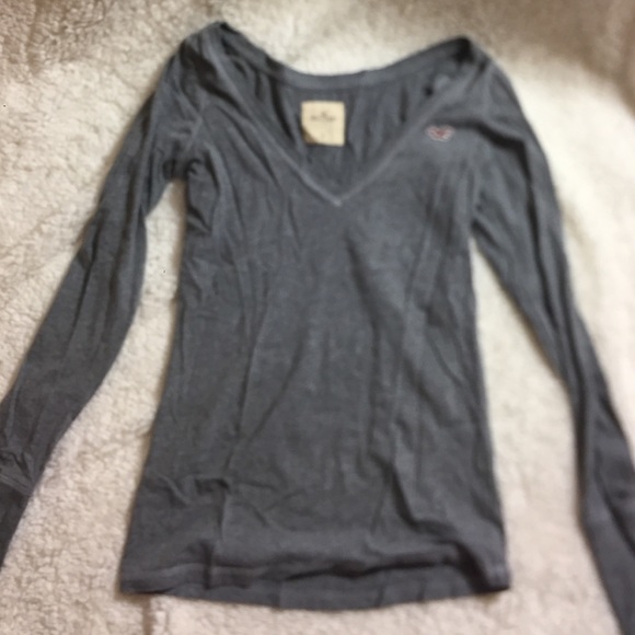 size: medium grey long sleeve