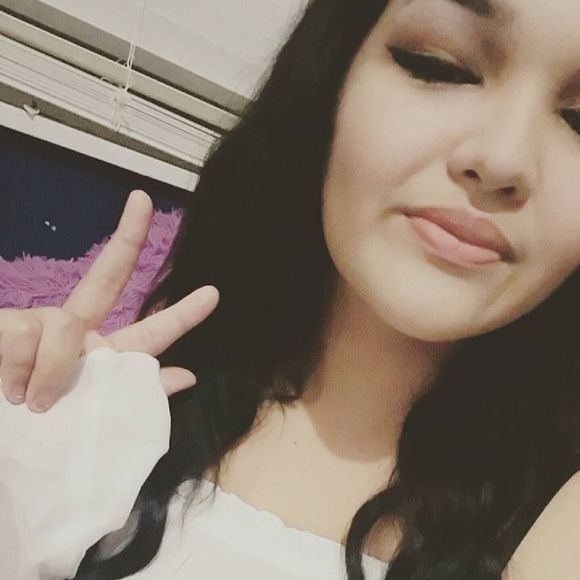 Meet your Posher, Marissa